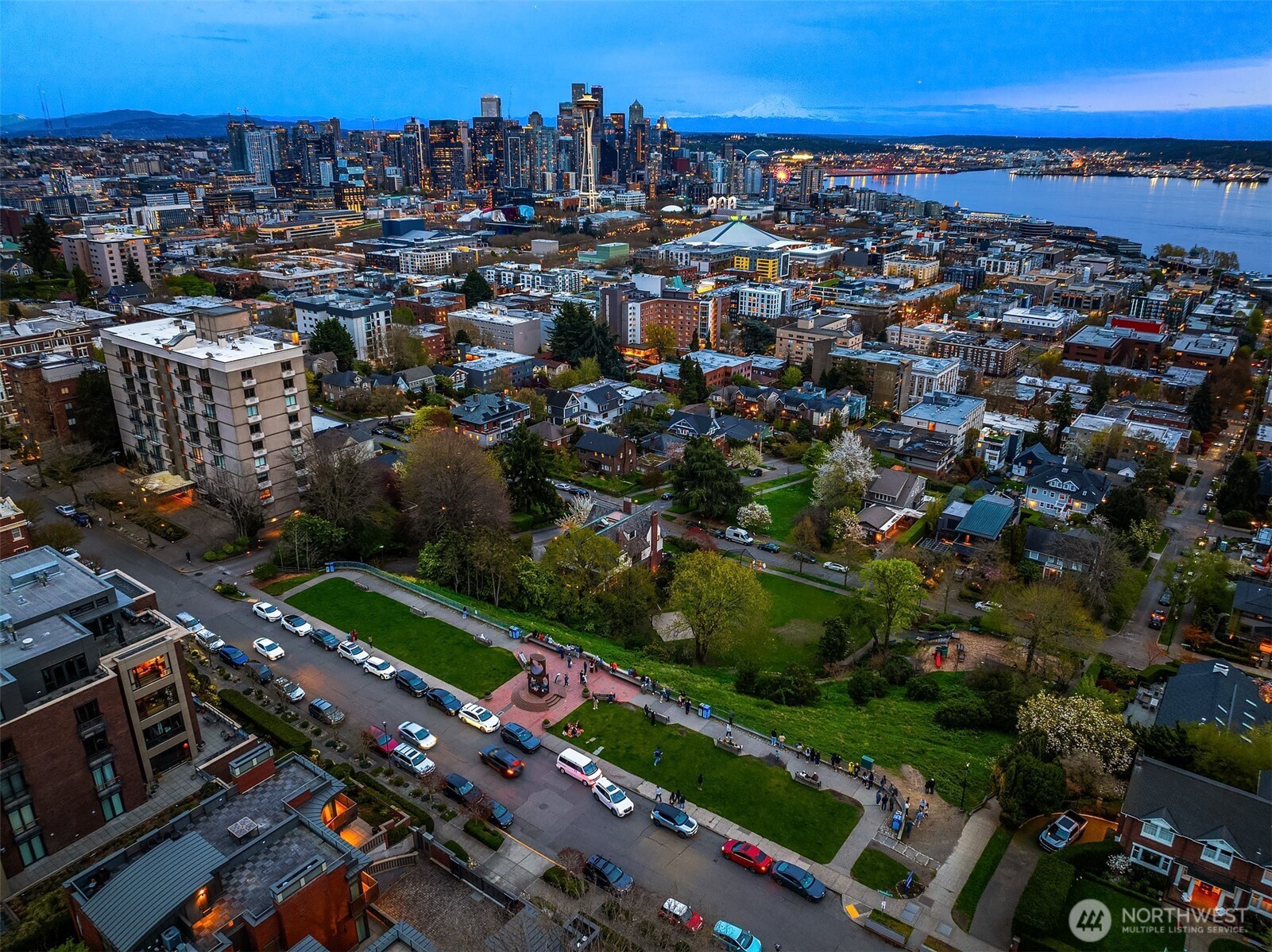 129 Warren Avenue N Seattle WA 98109