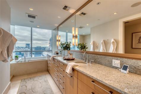 1521 2nd Avenue Seattle WA 98101