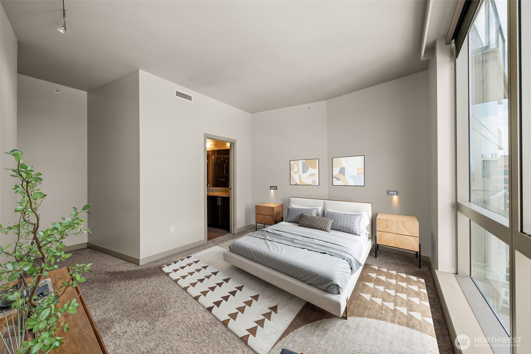 10610 NE 9th Place Bellevue WA 98004