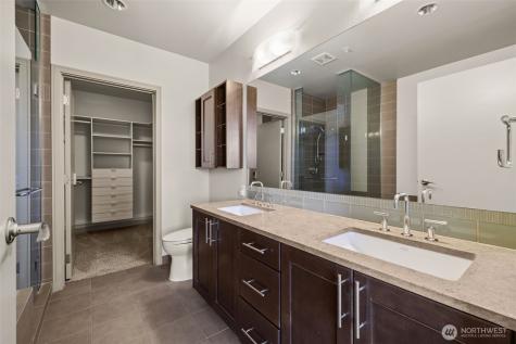 10610 NE 9th Place Bellevue WA 98004