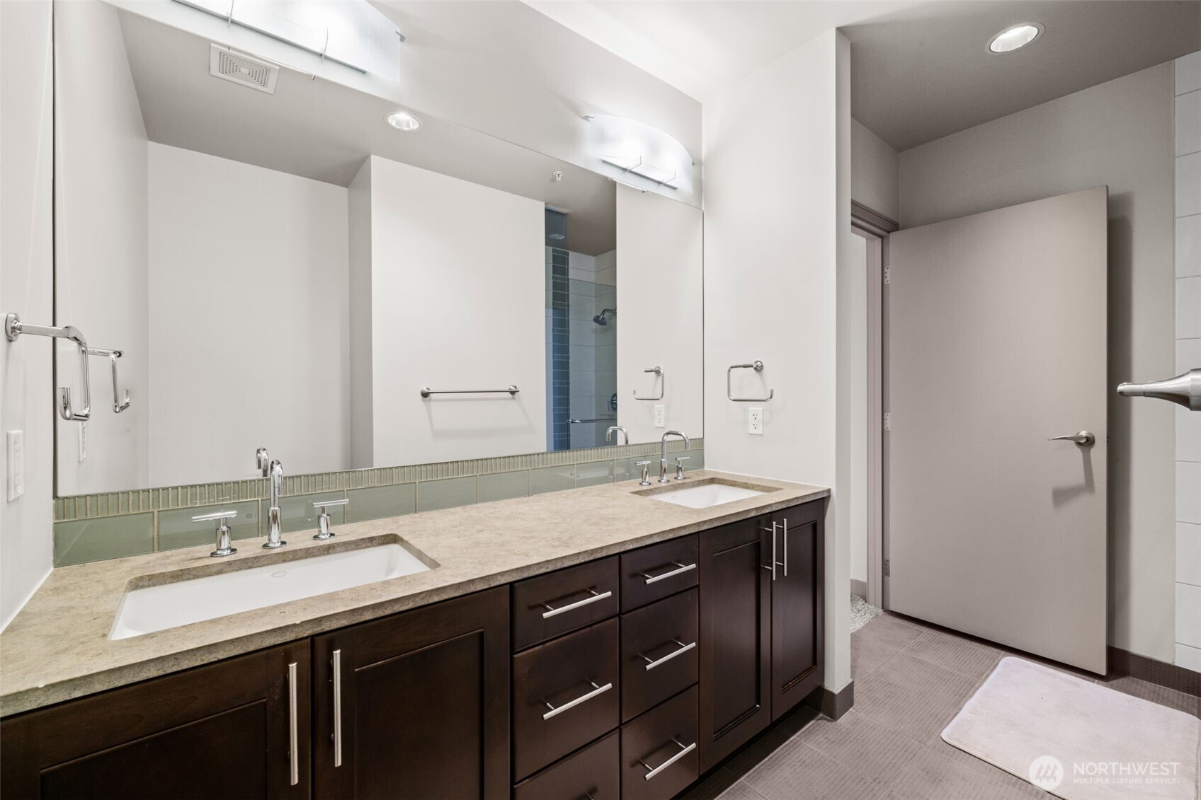 10610 NE 9th Place Bellevue WA 98004