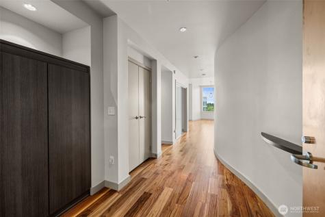 10610 NE 9th Place Bellevue WA 98004