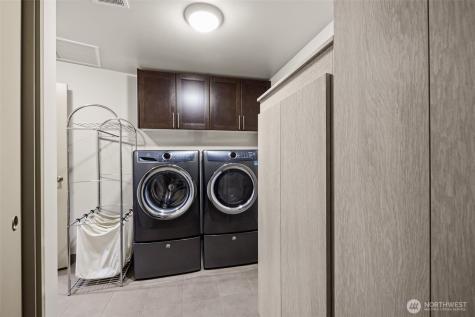10610 NE 9th Place Bellevue WA 98004