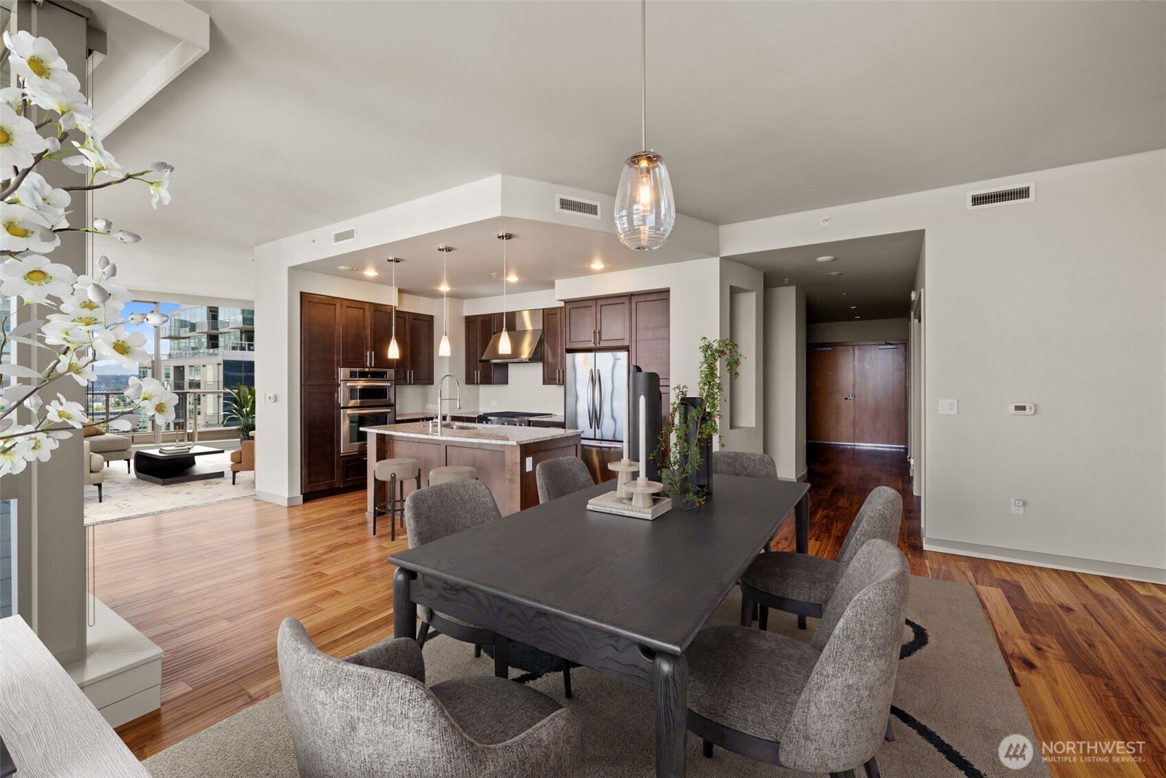 10610 NE 9th Place Bellevue WA 98004