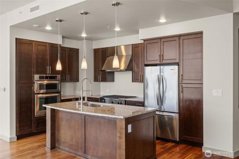 10610 NE 9th Place Bellevue WA 98004