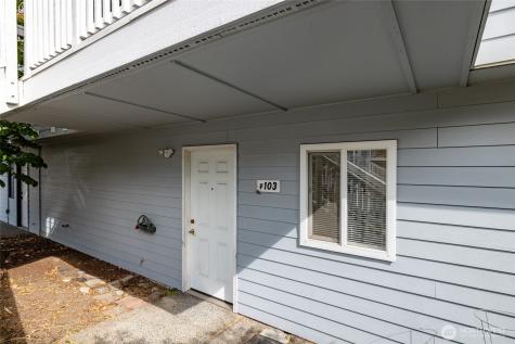 8823 Holly Drive Everett WA 98208