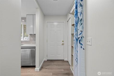 8823 Holly Drive Everett WA 98208