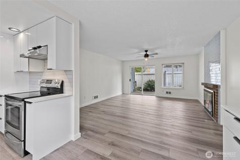 8823 Holly Drive Everett WA 98208