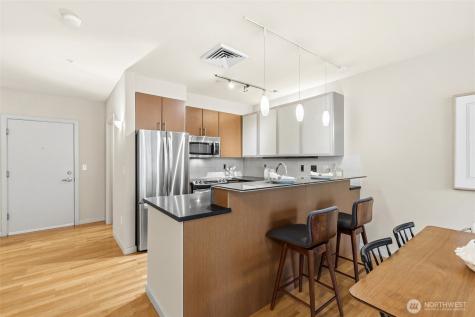 3104 Western Avenue Seattle WA 98121