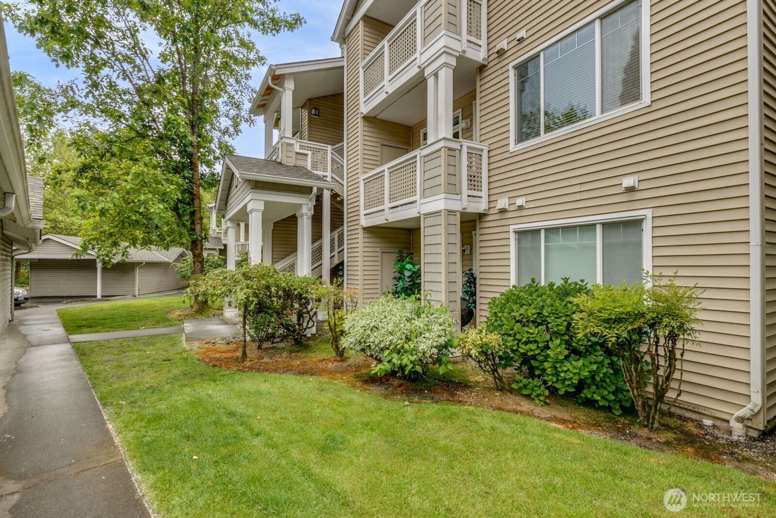15300 112th Avenue NE Bothell WA 98011