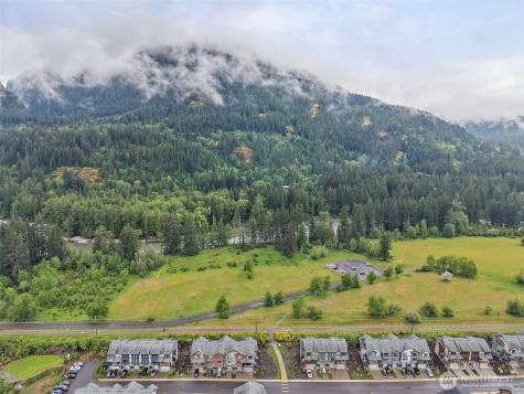 1890 SE 12th Street North Bend WA 98045