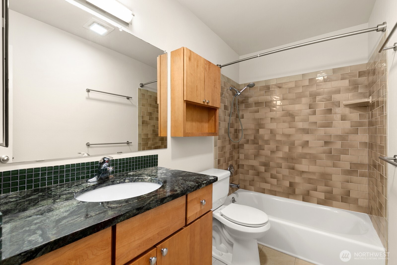 3926 1st Avenue NE Seattle WA 98015