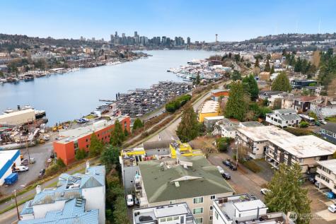 3926 1st Avenue NE Seattle WA 98015