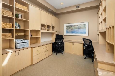 5726 Lake Washington Boulevard NE Kirkland WA 98033