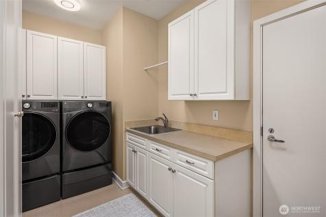 5726 Lake Washington Boulevard NE Kirkland WA 98033
