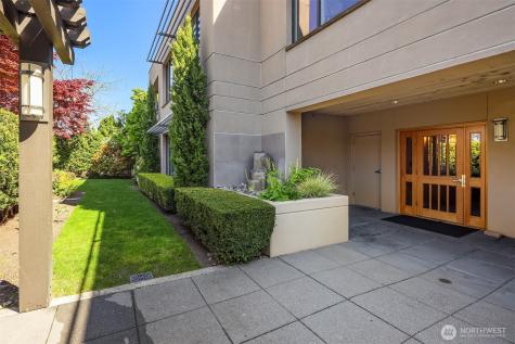 5726 Lake Washington Boulevard NE Kirkland WA 98033