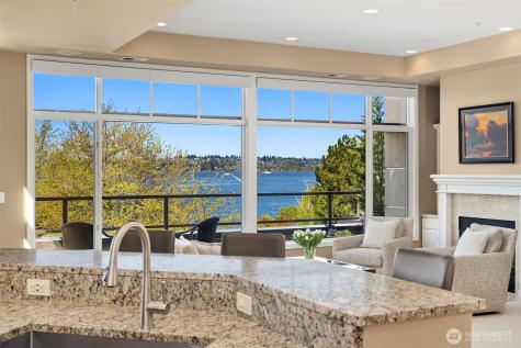 5726 Lake Washington Boulevard NE Kirkland WA 98033