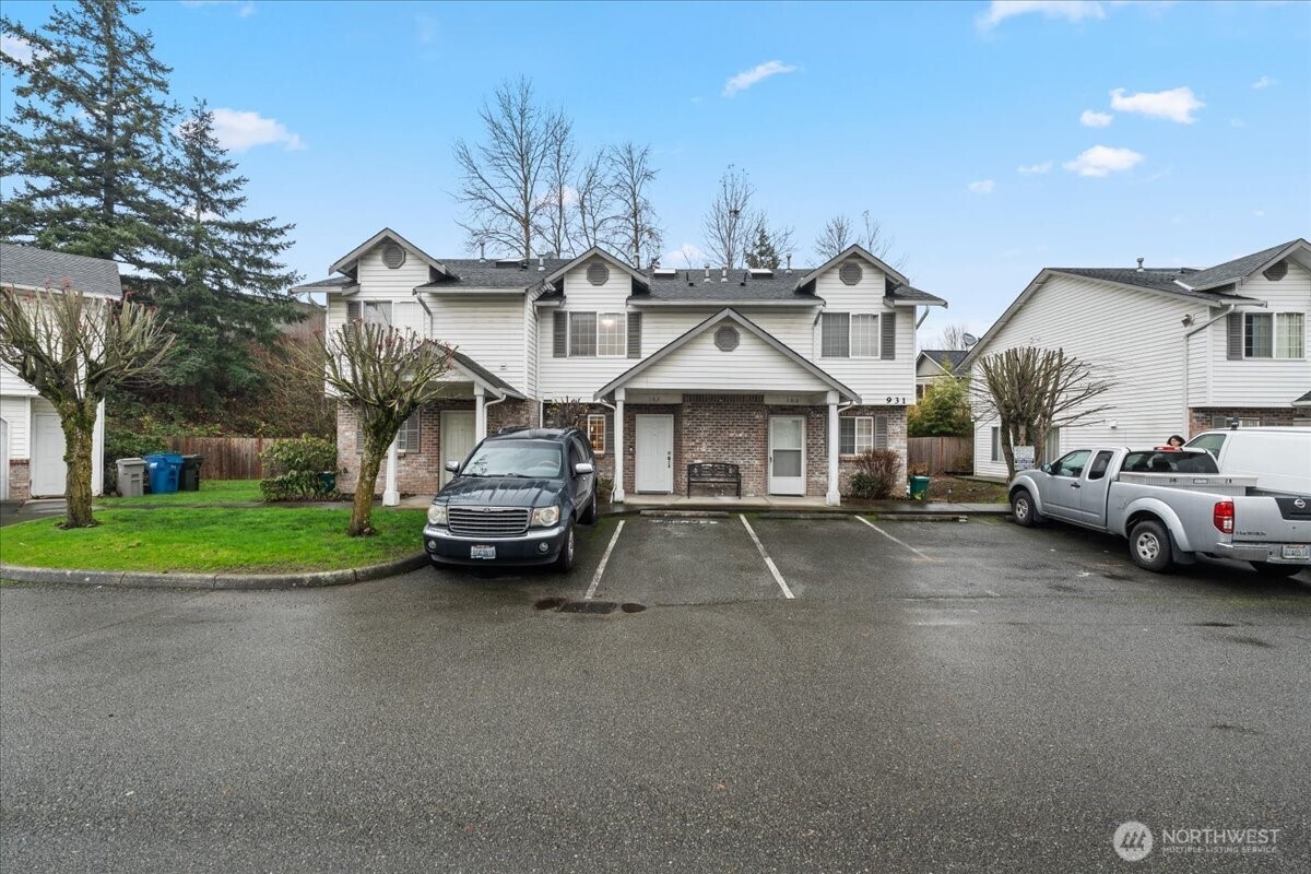 931 4th Avenue N Kent WA 98032