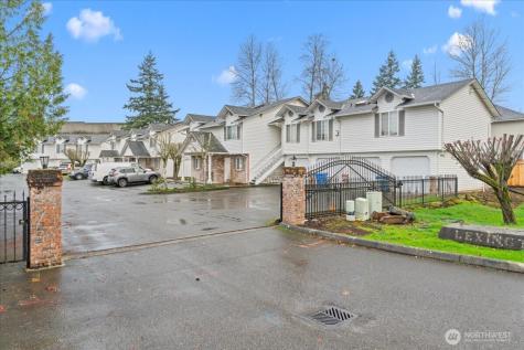931 4th Avenue N Kent WA 98032