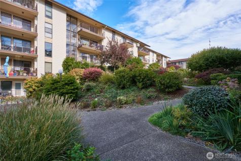 13229 Linden Avenue N Seattle WA 98133