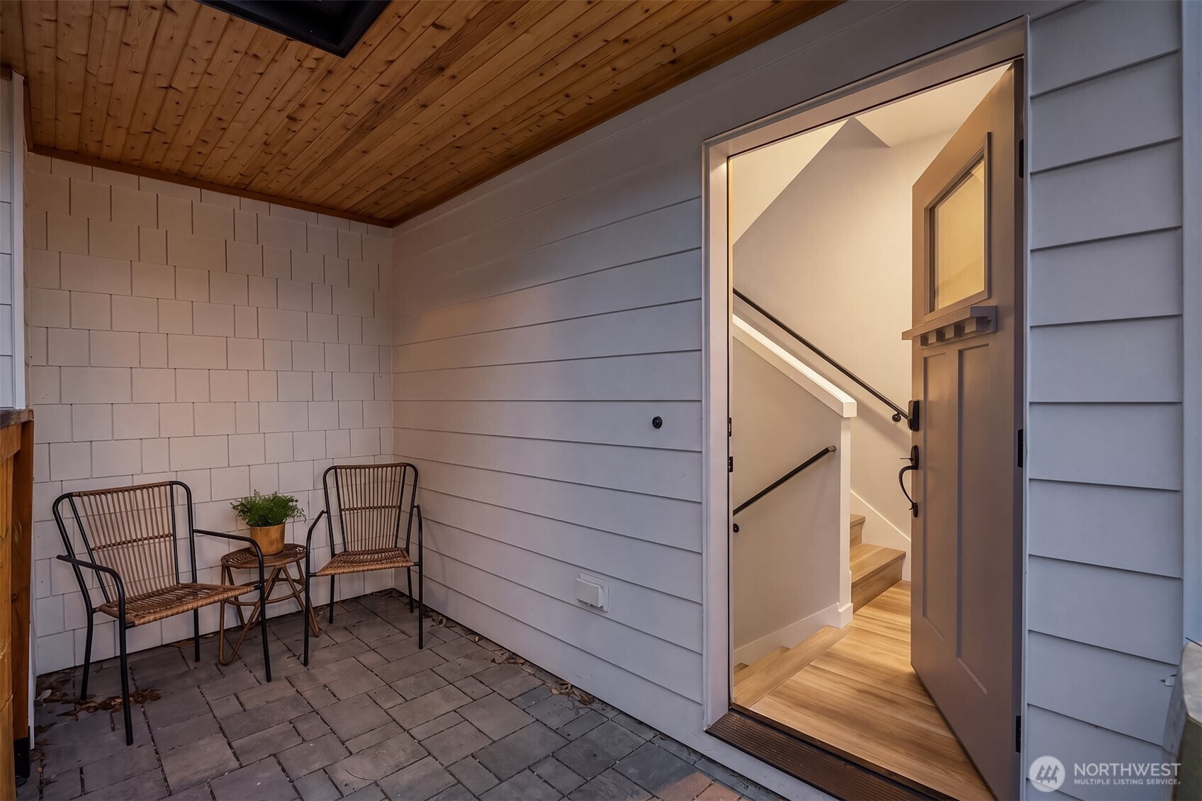 516 N 61st Street Seattle WA 98103