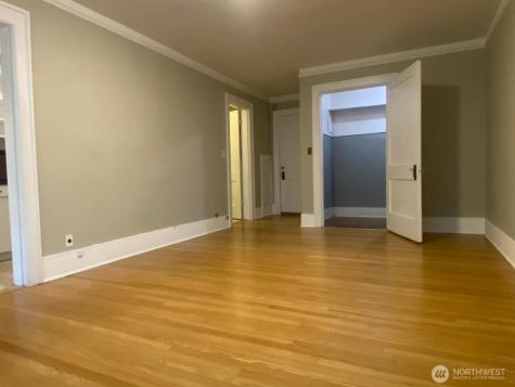 4725 15th Avenue NE Seattle WA 98105