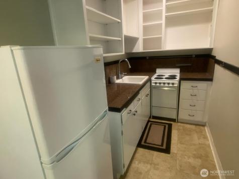 4725 15th Avenue NE Seattle WA 98105