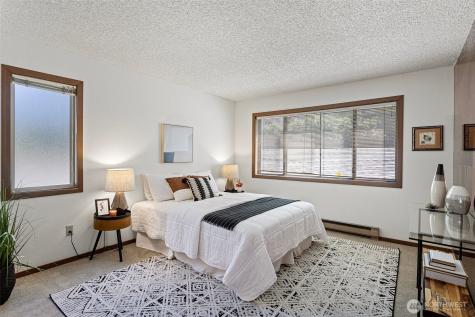 12840 SE 40th Court Bellevue WA 98006