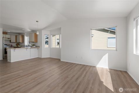 537 NE Ellis Way Oak Harbor WA 98277
