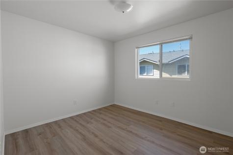 537 NE Ellis Way Oak Harbor WA 98277