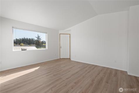 537 NE Ellis Way Oak Harbor WA 98277
