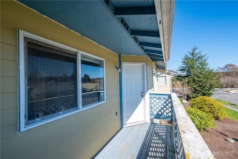 537 NE Ellis Way Oak Harbor WA 98277