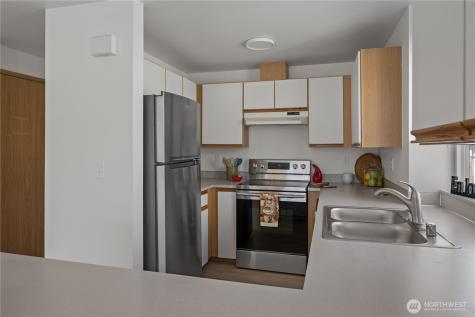 537 NE Ellis Way Oak Harbor WA 98277