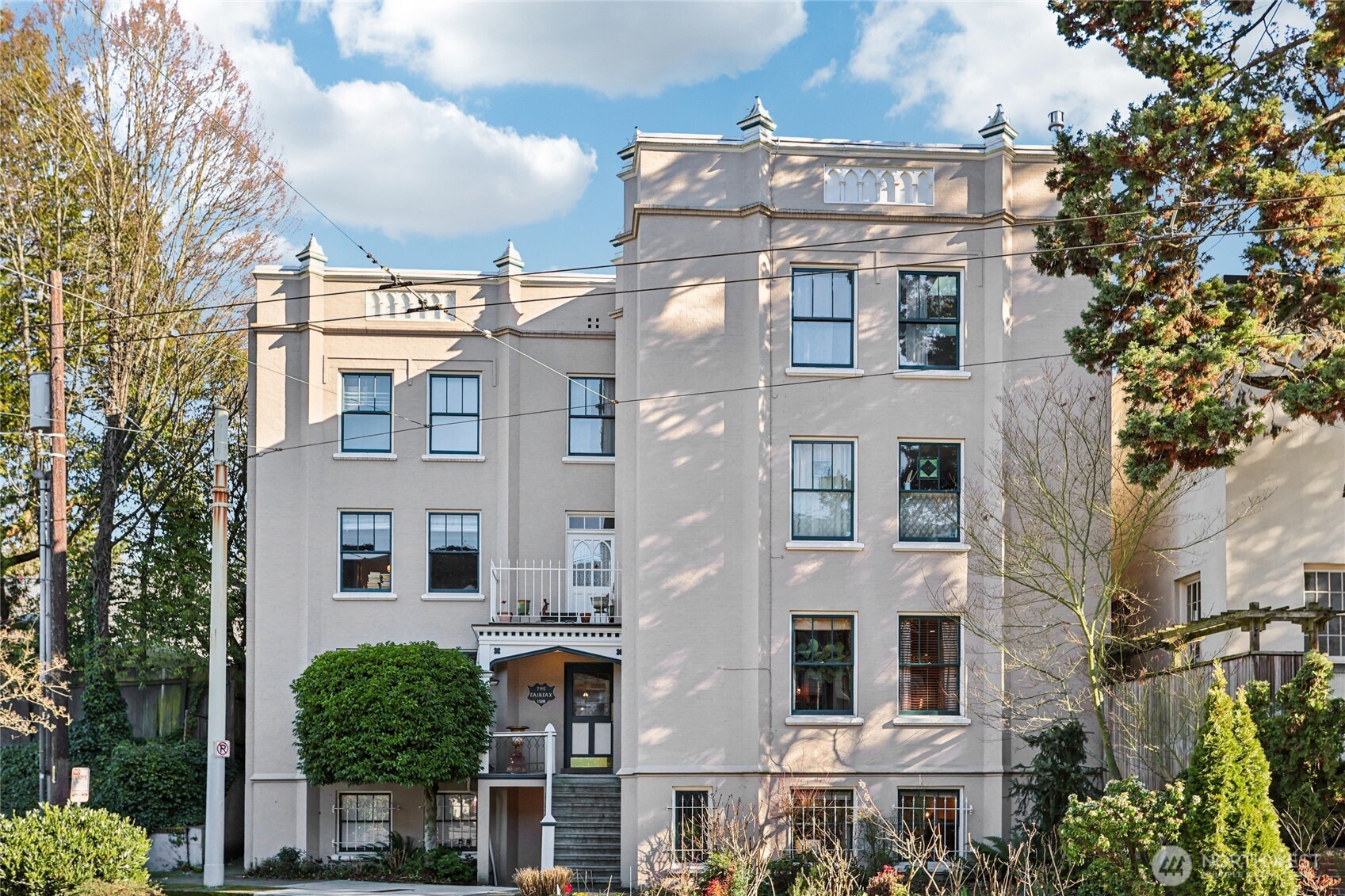 1508 10th Avenue E Seattle WA 98102