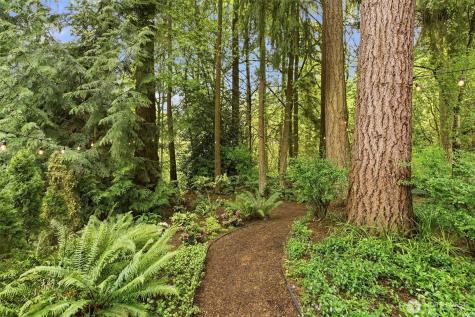 8812 133rd Avenue NE Redmond WA 98052