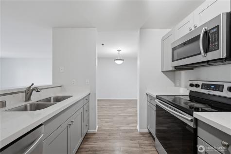 975 NE Aberdeen Avenue Renton WA 98056