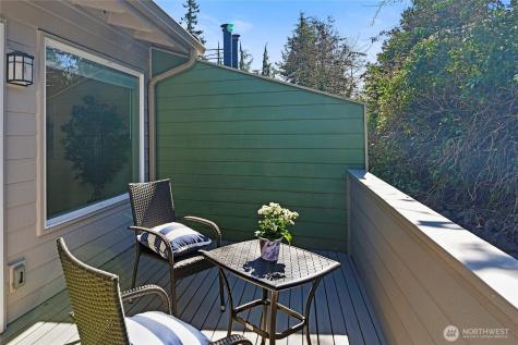 213 Shepard Way NW Bainbridge Island WA 98110