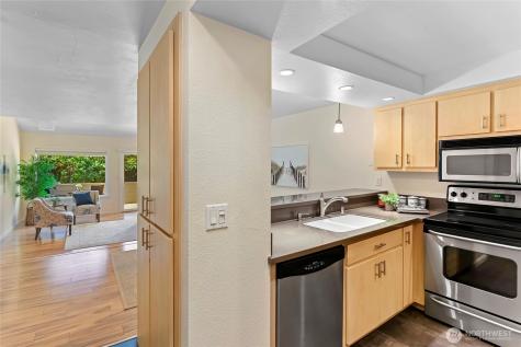 213 Shepard Way NW Bainbridge Island WA 98110