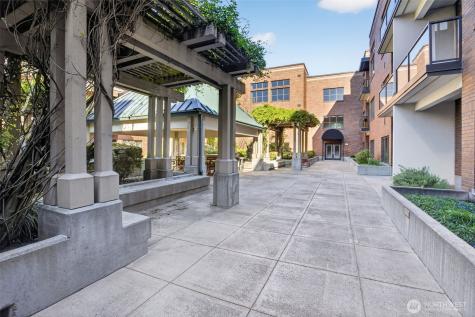 300 W 8th Street Vancouver WA 98660