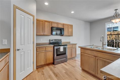 19124 97 Avenue Ct E Puyallup WA 98375