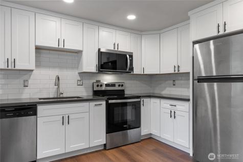 10214 13th Avenue Ct E Tacoma WA 98445