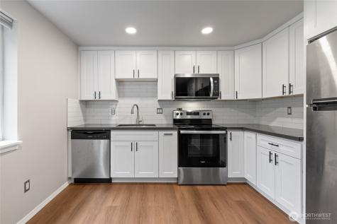10214 13th Avenue Ct E Tacoma WA 98445