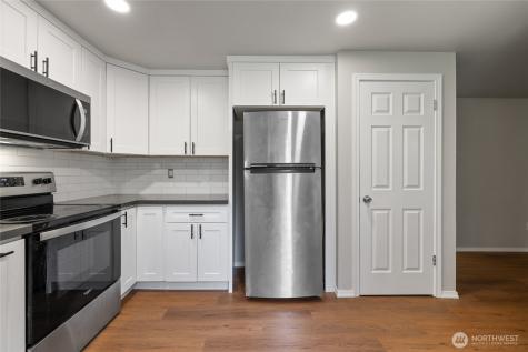 10214 13th Avenue Ct E Tacoma WA 98445