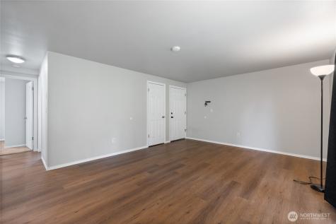 10214 13th Avenue Ct E Tacoma WA 98445