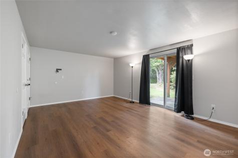10214 13th Avenue Ct E Tacoma WA 98445