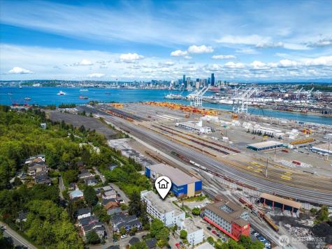 3318 30th Avenue SW Seattle WA 98126