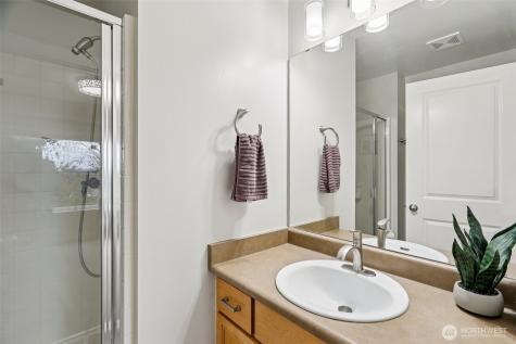 21264 SE 42nd Lane Issaquah WA 98029