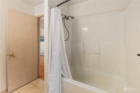2025 98th Street Se Everett WA 98208