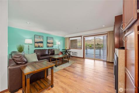 322 W Woodin Avenue Chelan WA 98816
