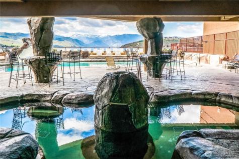 322 W Woodin Avenue Chelan WA 98816